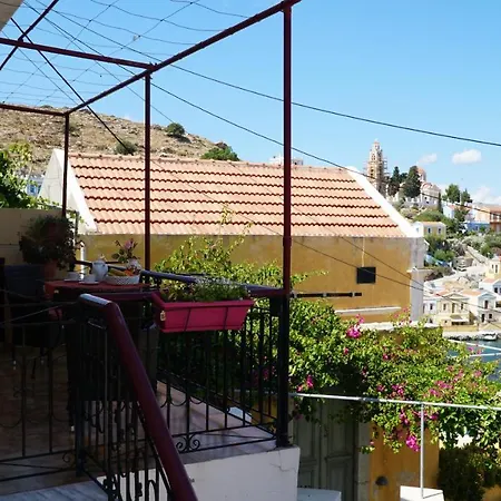 Astradeni Apartment *